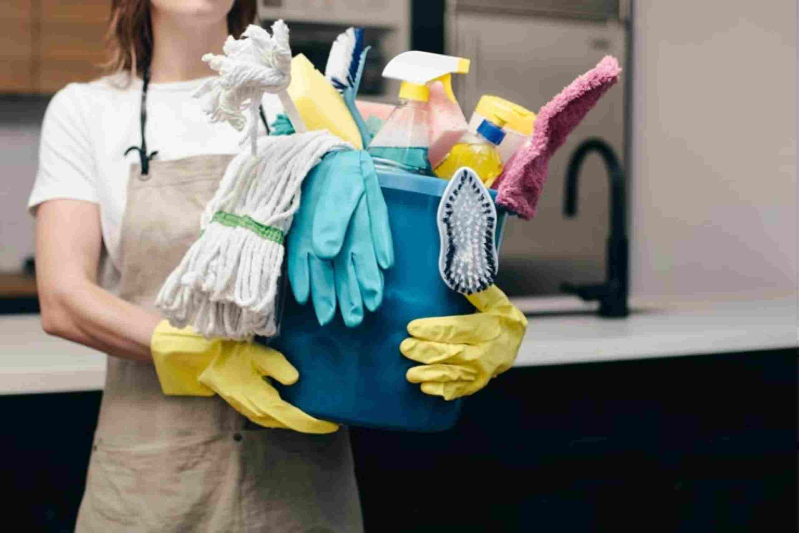 Keep Your Office Fresh with the Best Cleaning Supplies